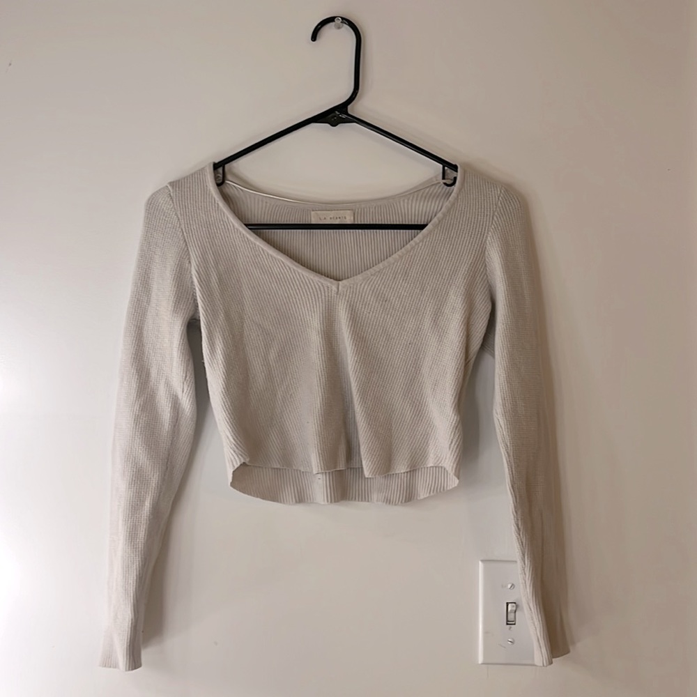 Pacsun “LA HEARTS” Cropped Sweater. Size: X-Small, Color: Beige/ White